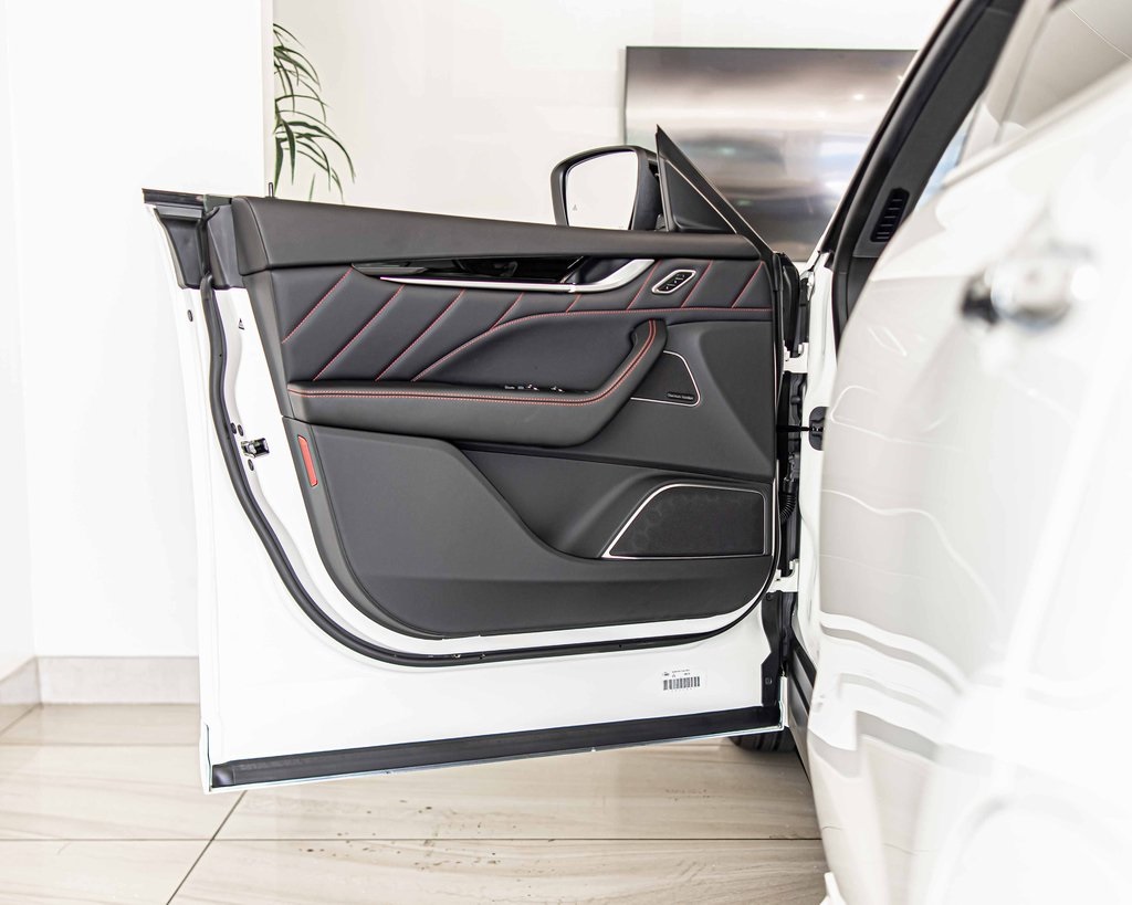 2024 MASERATI LEVANTE - Image 35