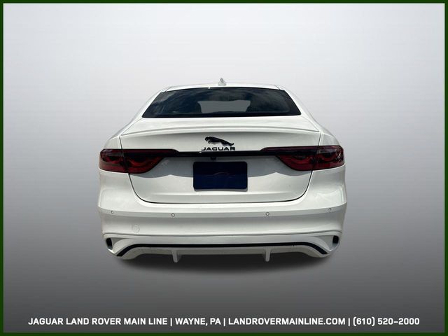2024 Jaguar XF P300 R-Dynamic SE photo 4