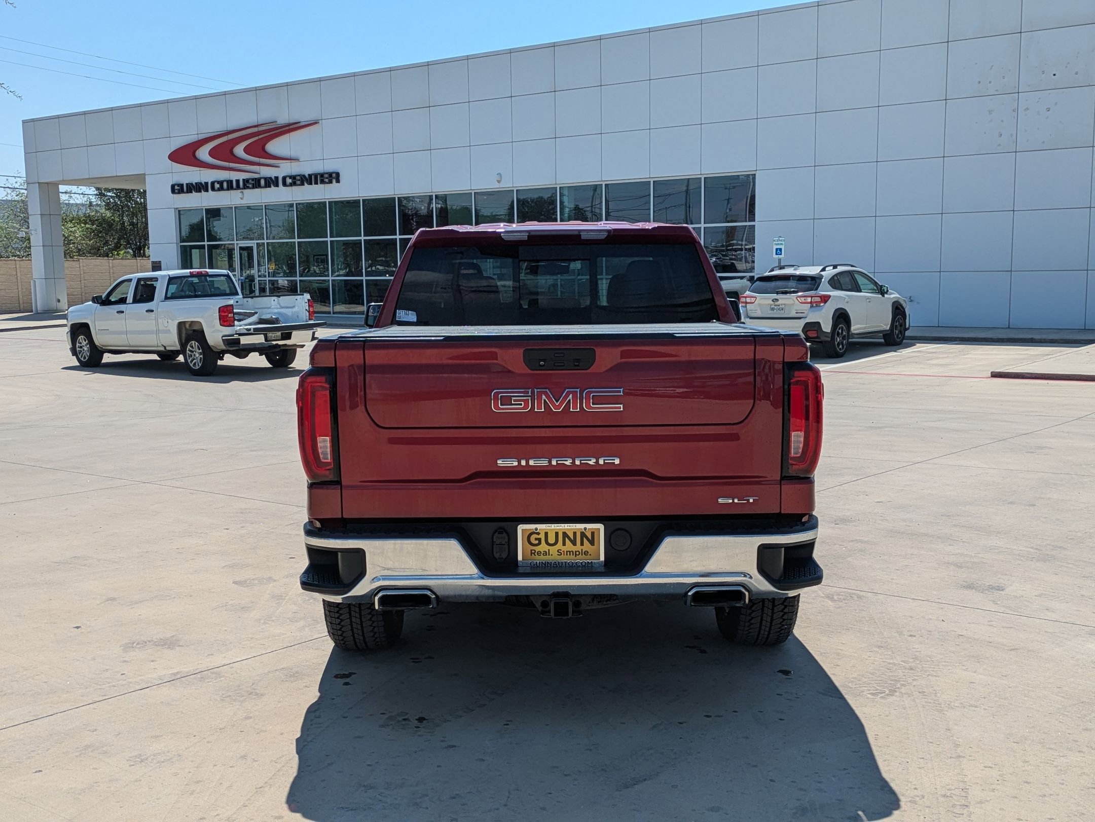 2019 Gmc Sierra 1500 SLT photo 3