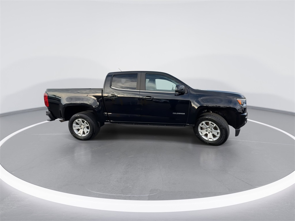 2020 Chevrolet Colorado LT photo 2