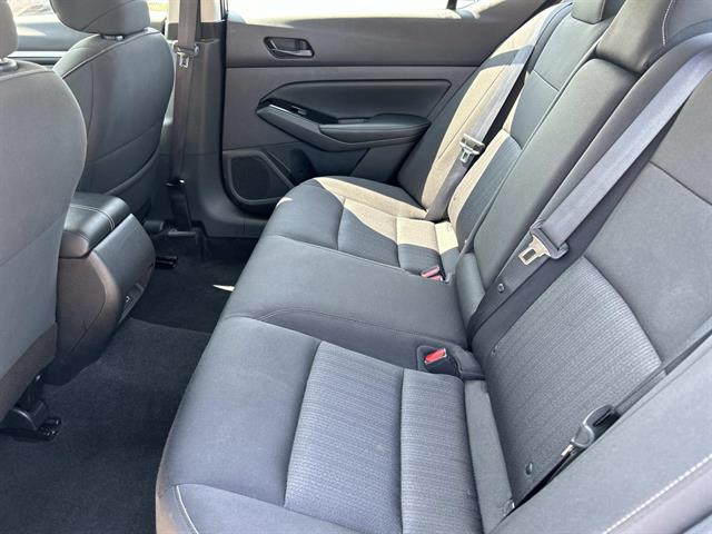 2023 Nissan Altima 2.5 SV photo 18
