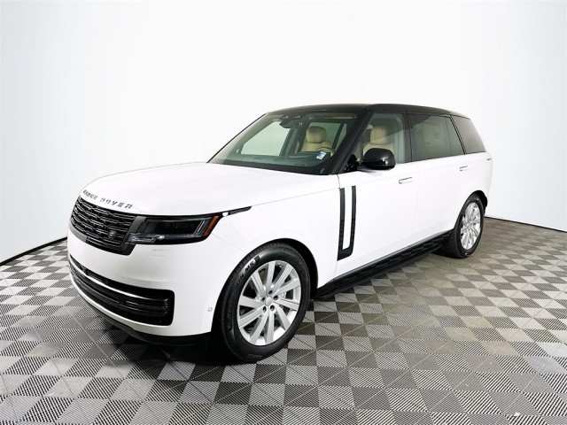 2025 Land Rover Range Rover SE