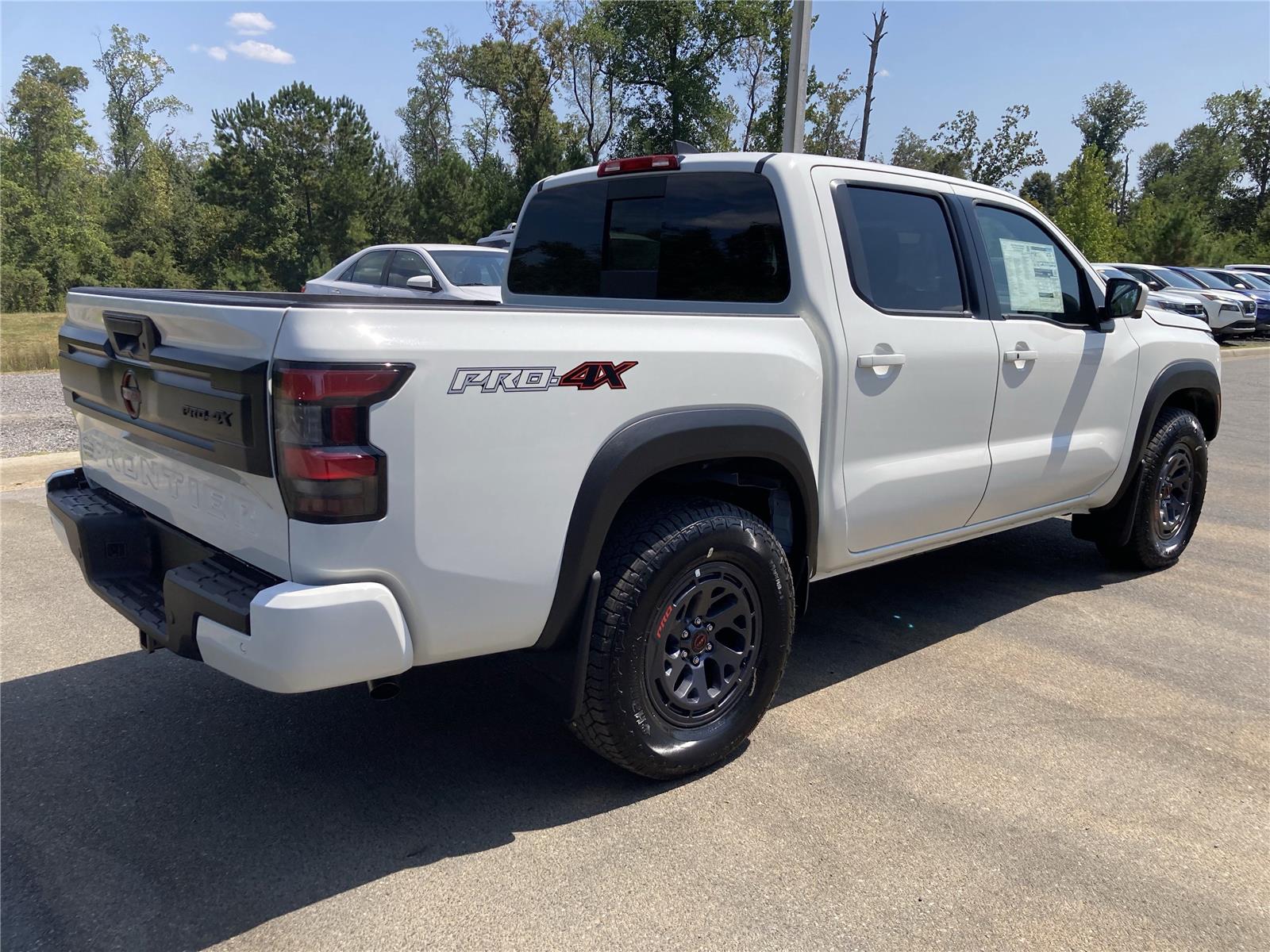2026 Nissan Frontier Crew Cab PRO-4X photo 5