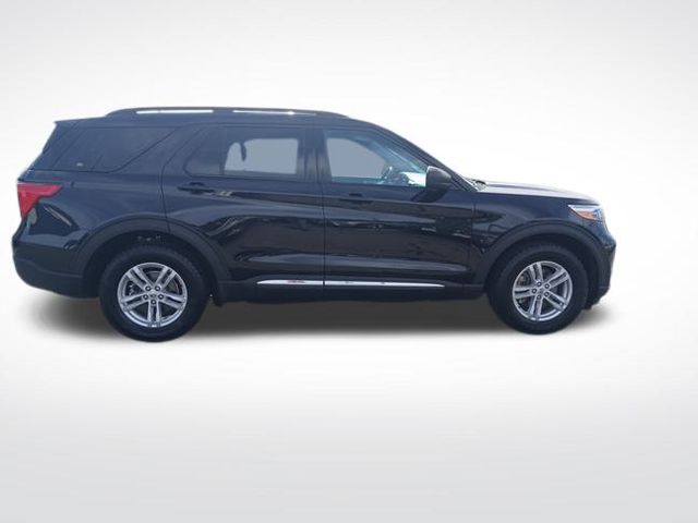 2021 Ford Explorer XLT photo 5