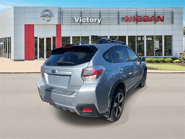 2016 Subaru Crosstrek Hybrid Touring photo 2