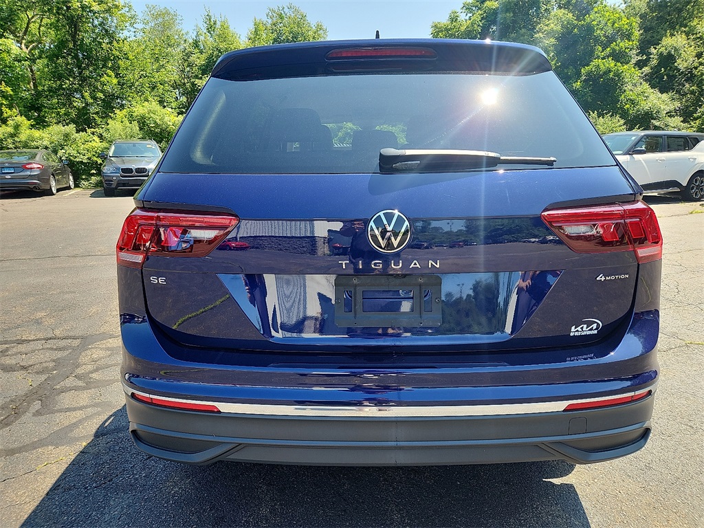 2022 Volkswagen Tiguan SE photo 4