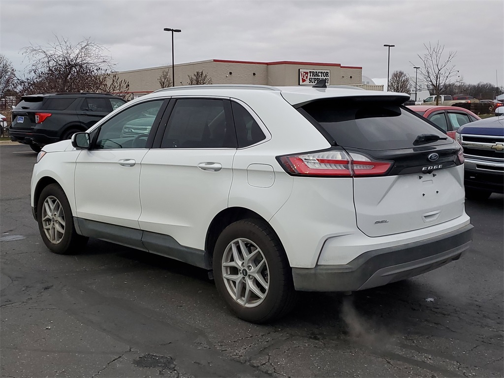 2024 Ford Edge SEL photo 3