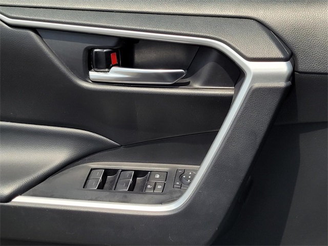 2024 Toyota RAV4 Hybrid XLE Premium photo 19