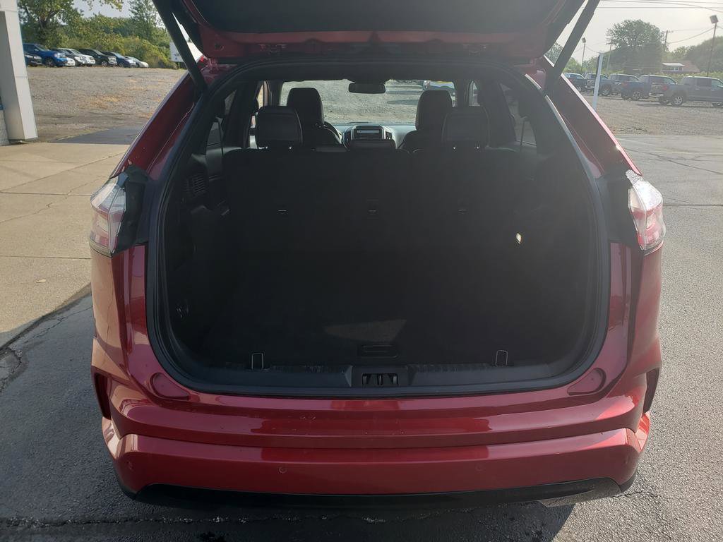 2024 Ford Edge ST-Line photo 8