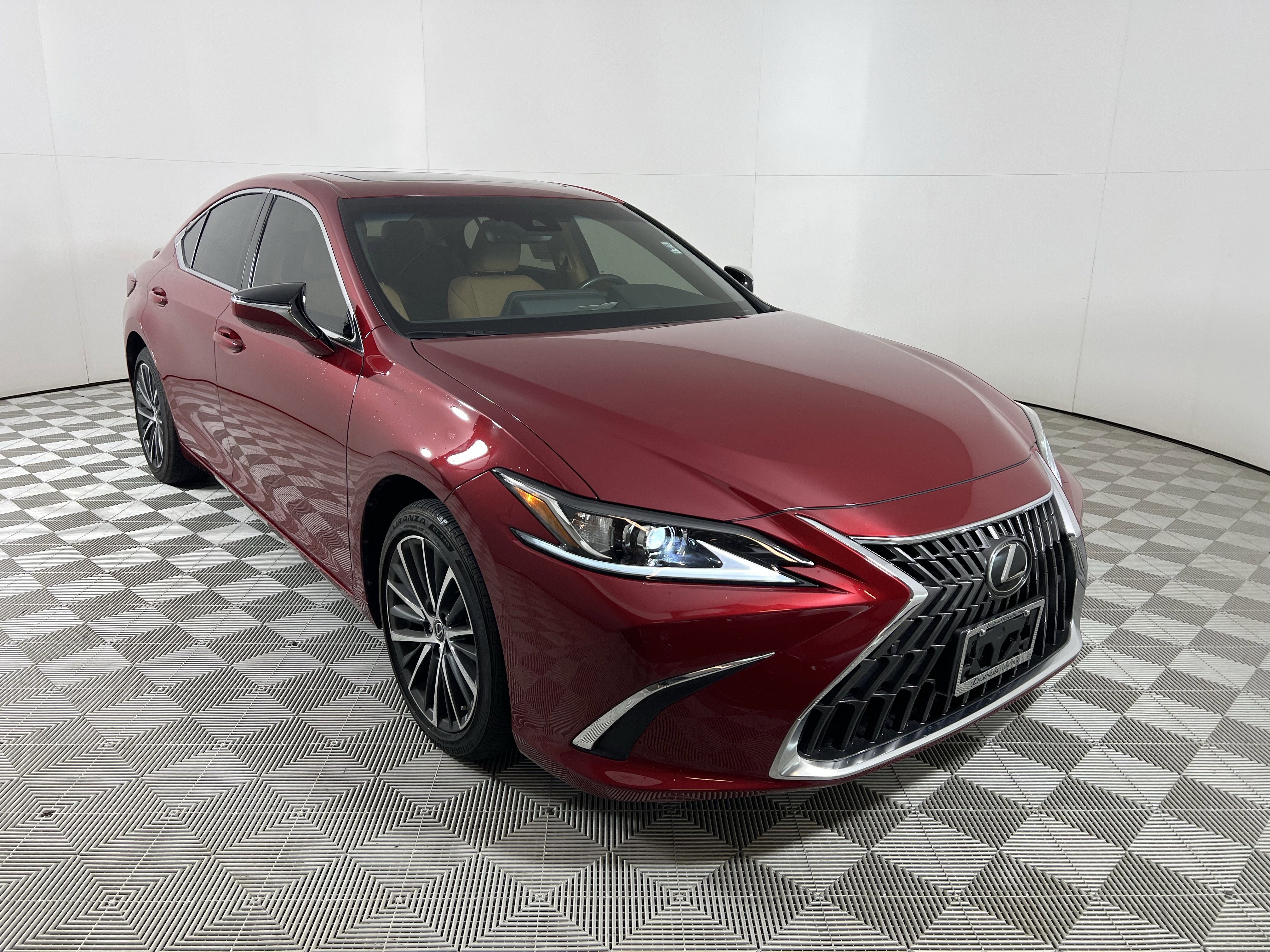 2023 Lexus ES 250