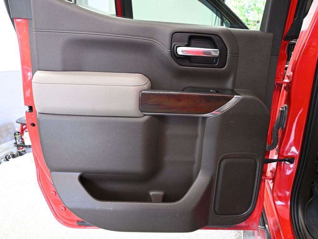 2019 Gmc Sierra 1500 SLT photo 30