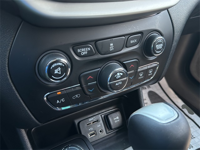 2018 Jeep Cherokee Latitude photo 20