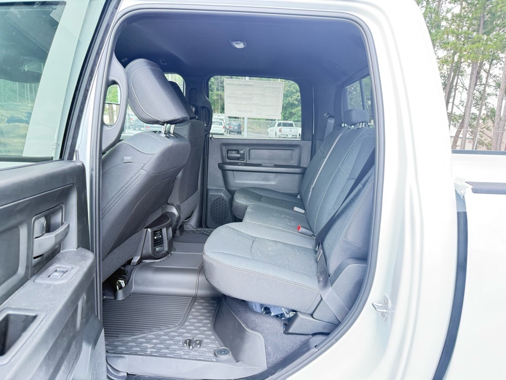 2025 Ram 2500 Tradesman photo 4