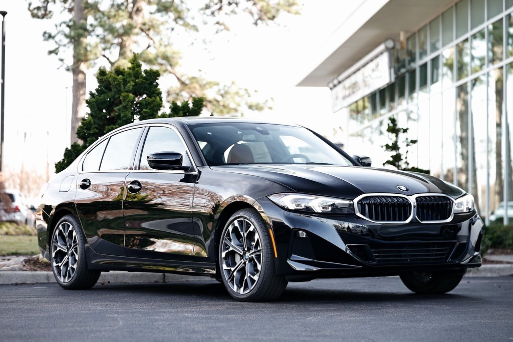 2026 BMW 3 Series 330i's photo