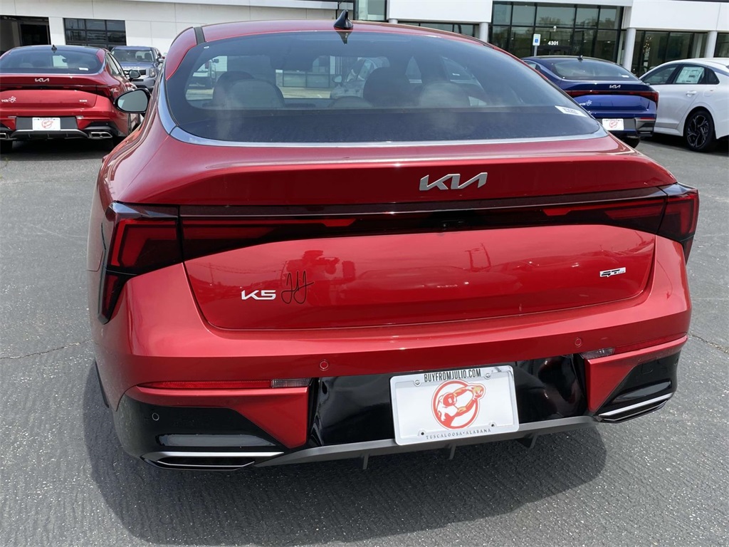2025 Kia K5 GT-Line photo 4