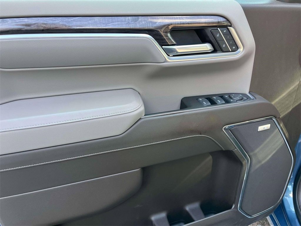 2024 Chevrolet Silverado 1500 LTZ photo 22