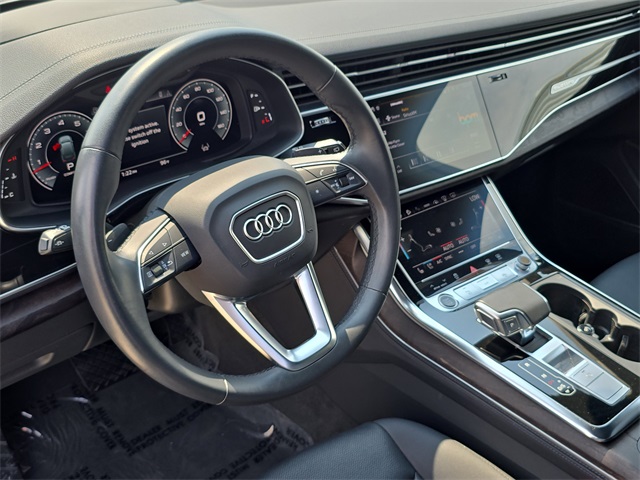 2023 Audi Q7 55 Prestige photo 16