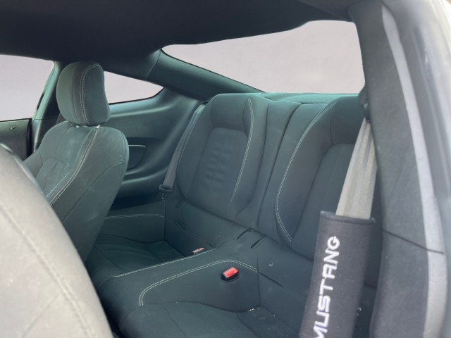 2020 Ford Mustang EcoBoost Premium photo 9
