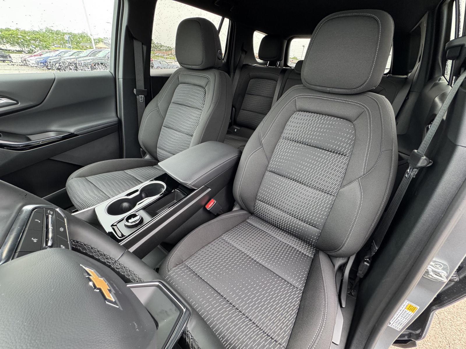 2026 Chevrolet Equinox LT photo 24