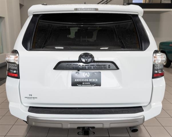 2023 Toyota 4Runner TRD Off-Road photo 14