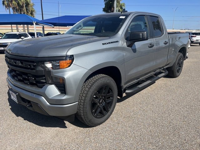 2026 Chevrolet Silverado 1500 Custom photo 3