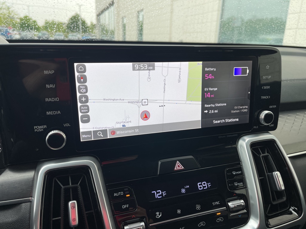 2022 Kia Sorento Plug-In Hybrid SX photo 4