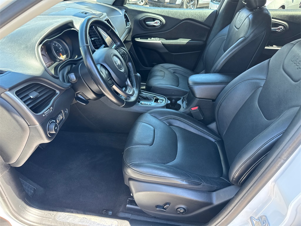 2020 Jeep Cherokee Limited photo 23