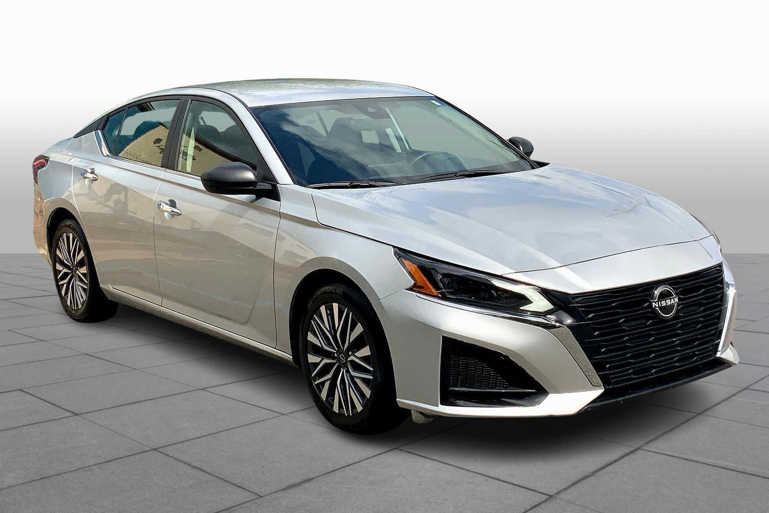 2024 Nissan Altima 2.5 SV photo 4