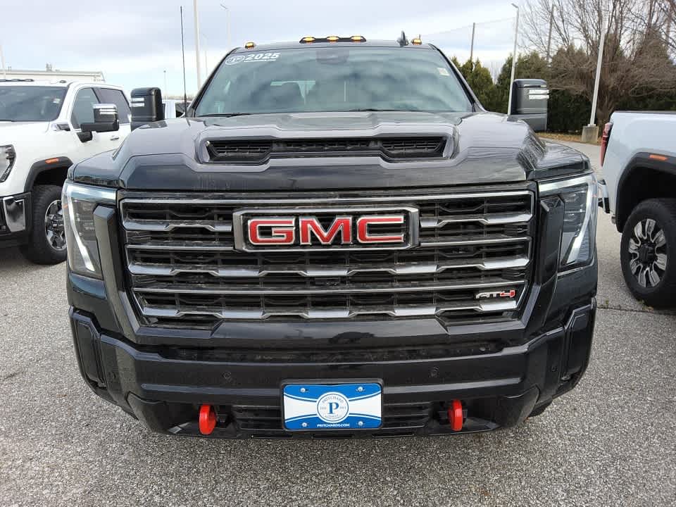 2025 Gmc Sierra 2500 HD AT4 photo 3