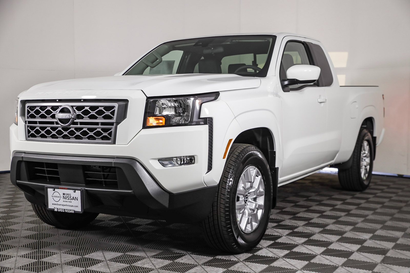2024 Nissan Frontier King Cab SV photo 5