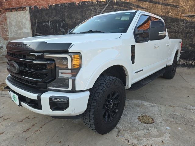2022 Ford F-250 Super Duty Lariat's photo