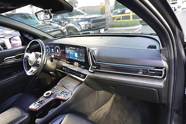 Used 2023 Gray Kia X-Line Prestige image 9