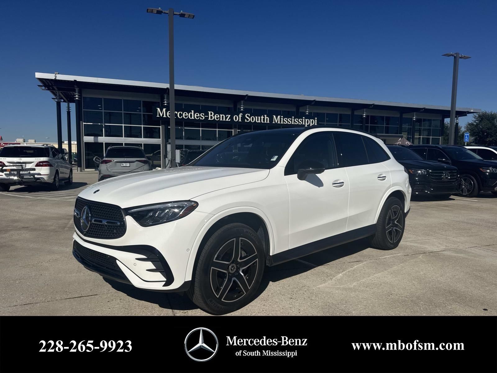 2025 Mercedes-Benz GLC Base's photo