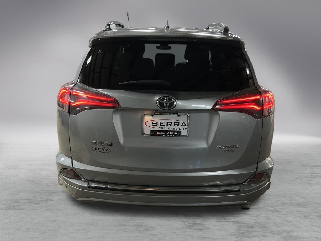 2017 Toyota RAV4 Limited photo 4