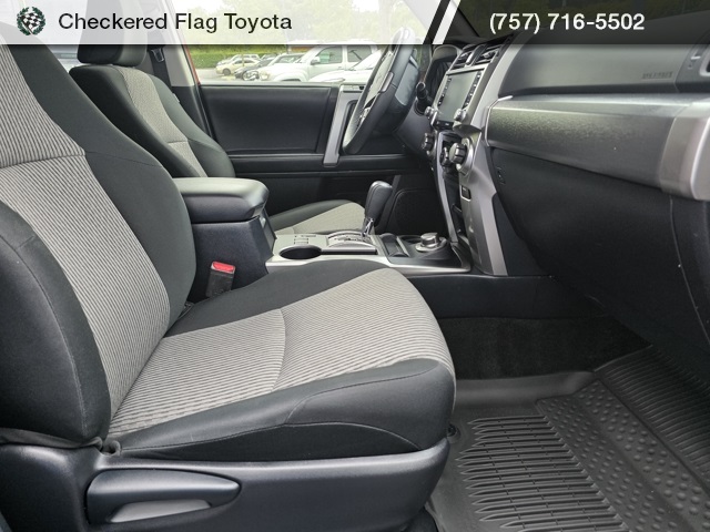 2024 Toyota 4Runner SR5 photo 41