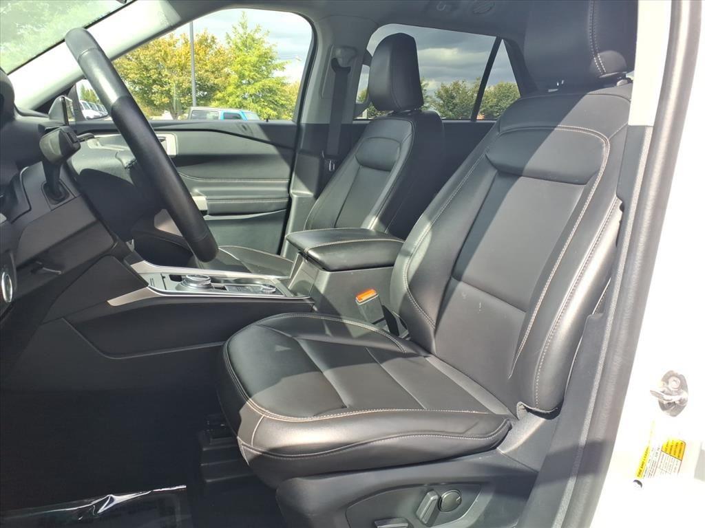 2024 Ford Explorer XLT photo 4