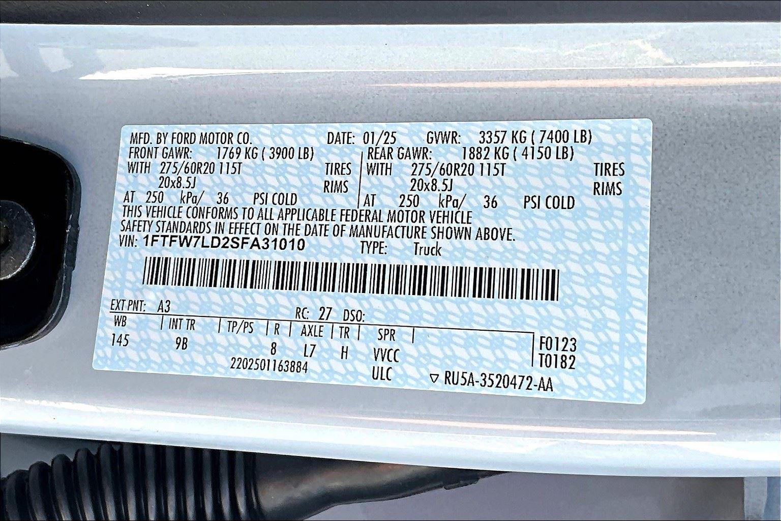 2025 Ford F-150 Platinum photo 13