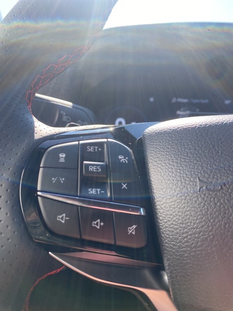 2025 Ford Explorer ST photo 21