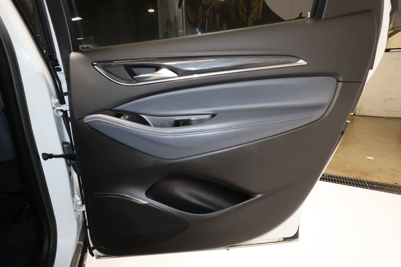 2024 Buick Enclave Premium photo 18