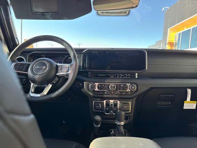 New 2024 Bright White Clear-Coat Exterior Paint Jeep Willys image 12