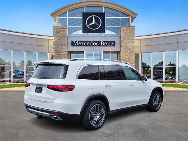 2025 Mercedes Benz GLS 450 4MATIC photo 4