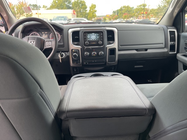 2019 Ram 1500 Classic SLT photo 13