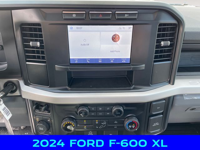 2024 Ford F-600 photo 9