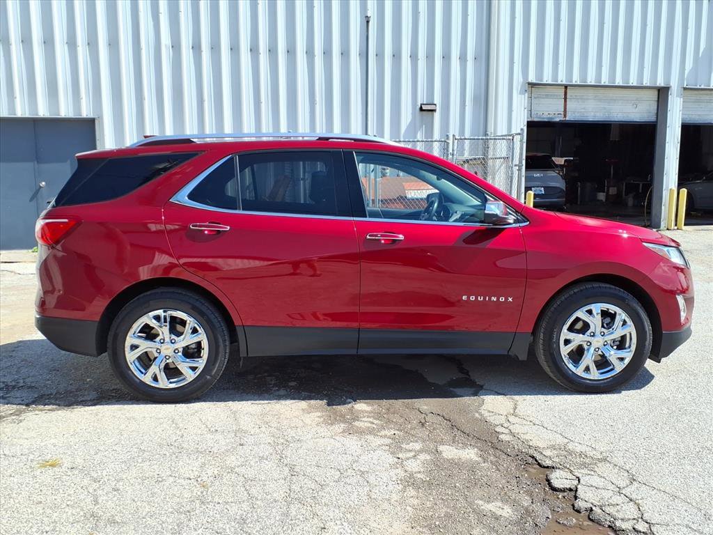 2021 Chevrolet Equinox Premier photo 2
