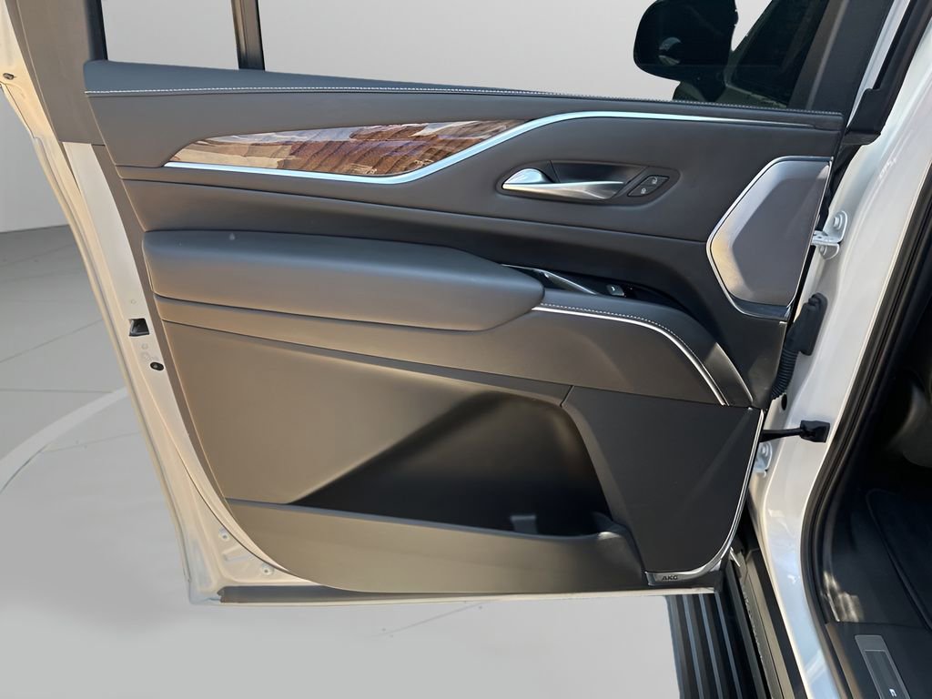 2021 Cadillac Escalade ESV Premium Luxury Platinum photo 17