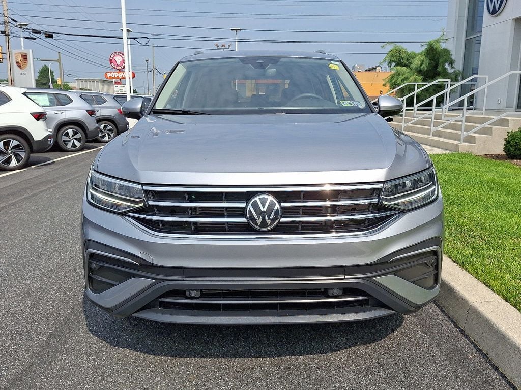 3VV2B7AX7RM144003