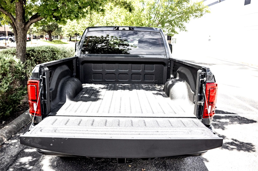 2025 Ram 2500 Big Horn photo 22
