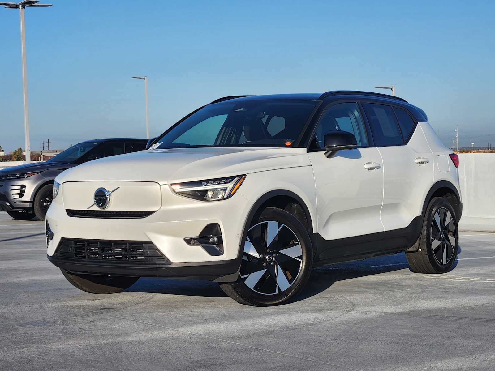 2024 Volvo XC40 Plus