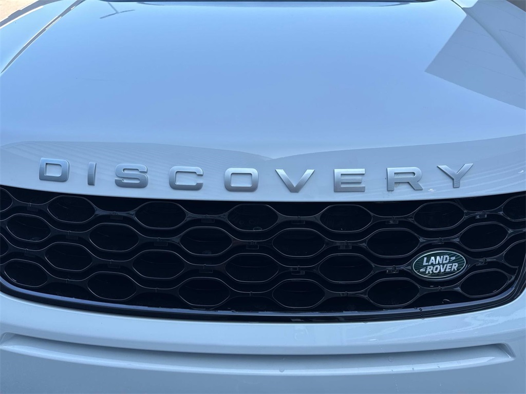 2025 Land Rover Discovery Sport S photo 10