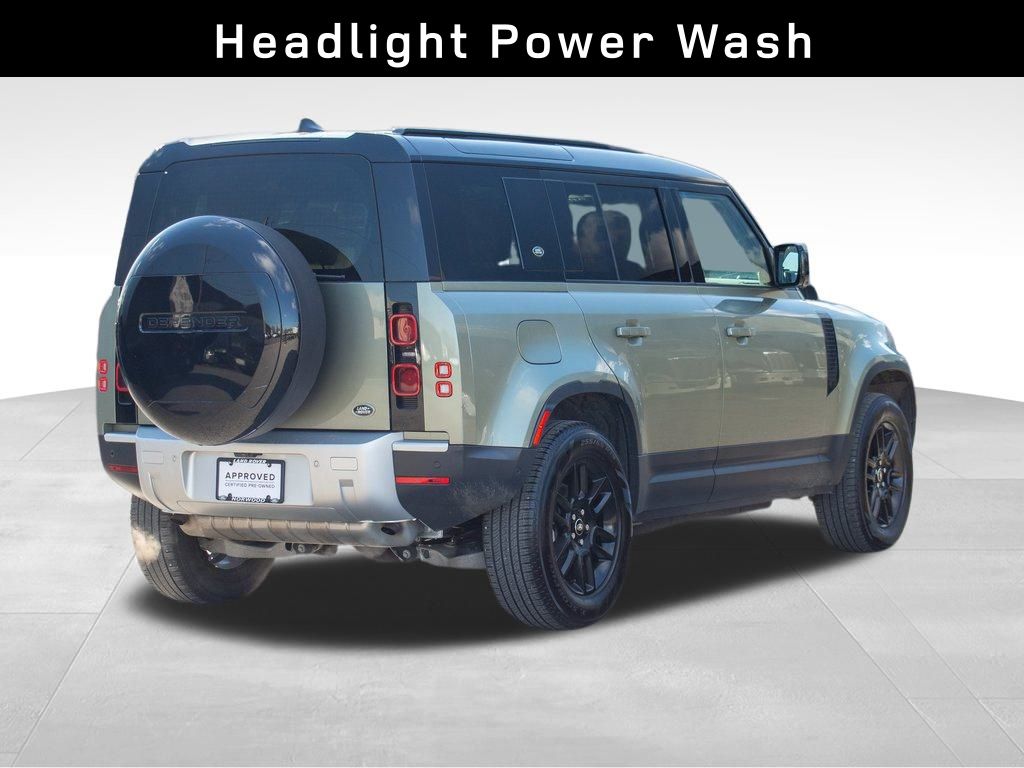 2023 Land Rover Defender 110 S photo 4